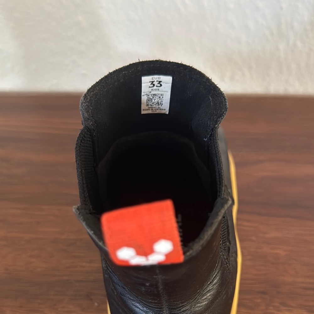 Vivo Barefoot Kids Black and Tan Boots - Picture 9 of 9